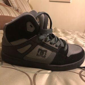 DC Sneakers